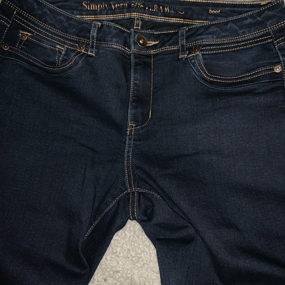 Vera wang jeans - Picture 2 of 4